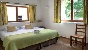 Provence Art Retreat Cigales Bedroom-2